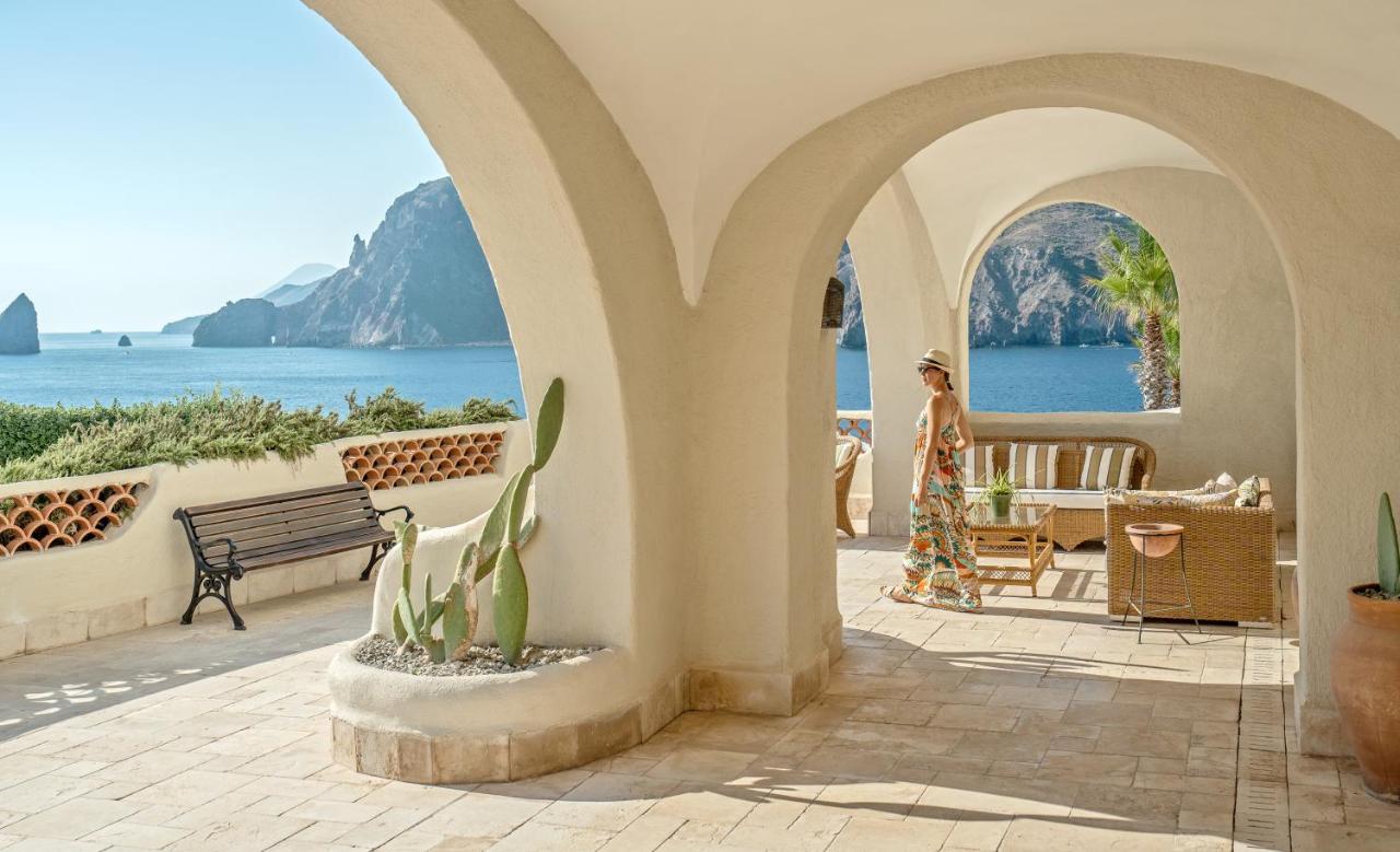 Therasia Resort Sea And Spa - The Leading Hotels Of The World Вулкано Экстерьер фото