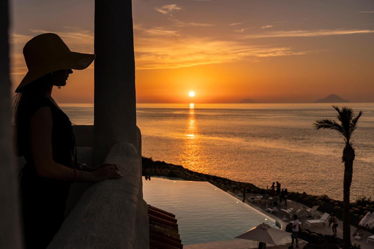 Therasia Resort Sea And Spa - The Leading Hotels Of The World Вулкано Экстерьер фото
