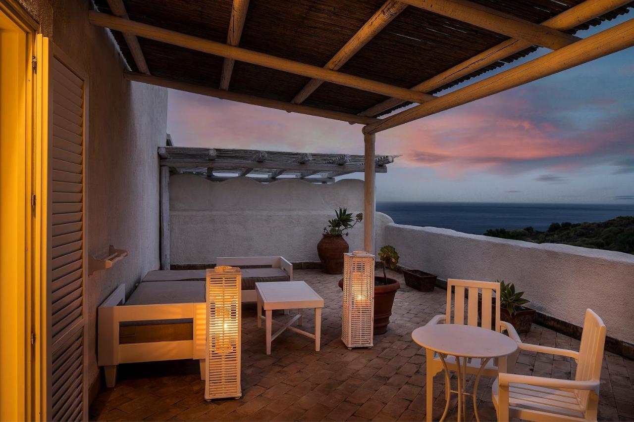 Therasia Resort Sea And Spa - The Leading Hotels Of The World Вулкано Экстерьер фото